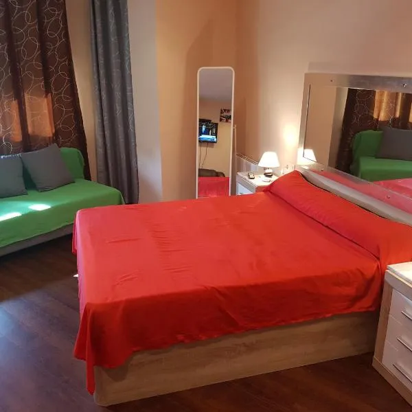 Habitación cerca del centro, hotel in Valencia