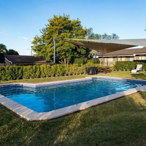 Old Maitland Inn - Rutherford, hotel in Maitland
