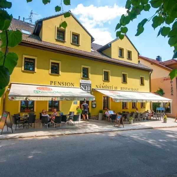 pension N.10, hôtel à Frymburk