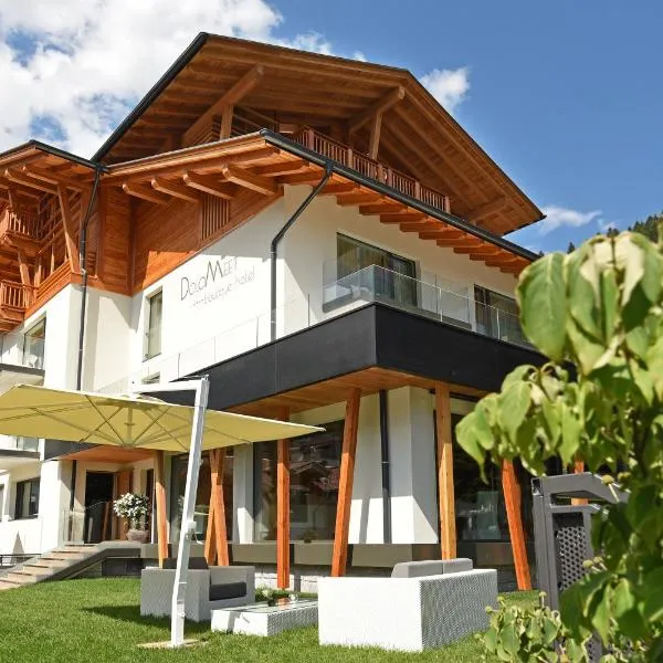 Dolomeet Boutique Hotel, hotel in Pinzolo