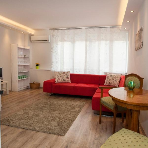 Ilona 2 bedrooms apartment in the center