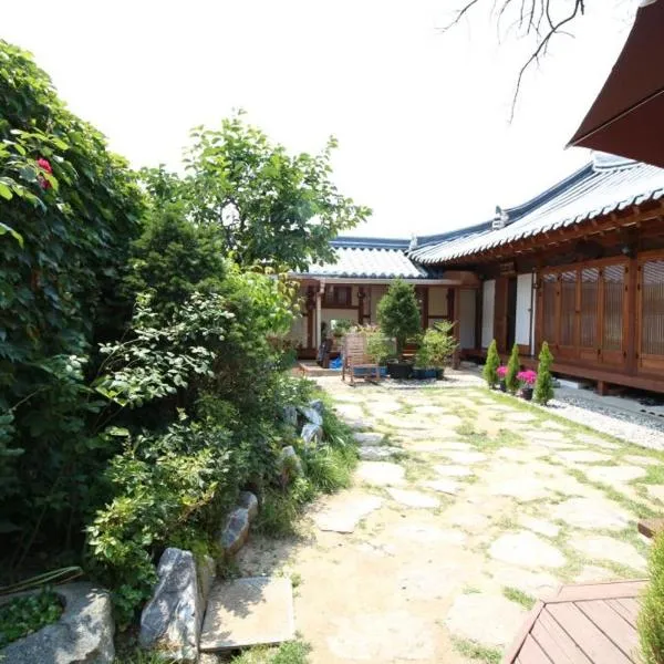 Sori poonggyung, ξενοδοχείο σε Jeonju