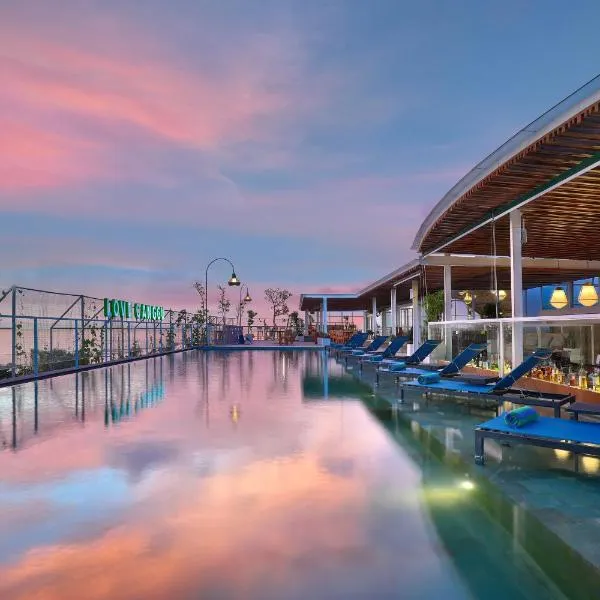 Aston Canggu Beach Resort, hotel in Canggu