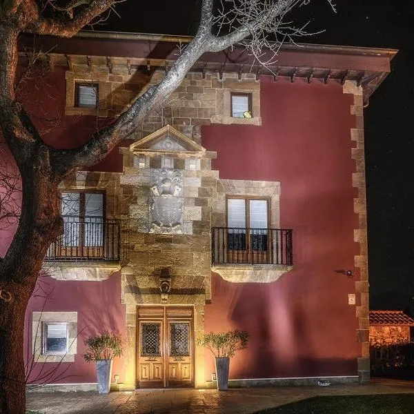 Hotel Palacio Muñatones、ムスキスのホテル