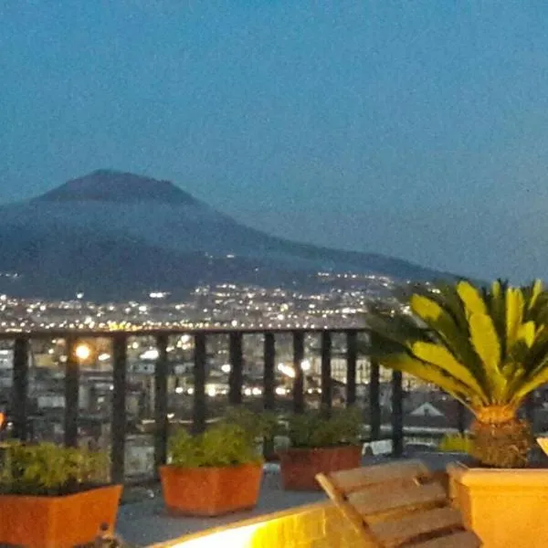 A wonderful penthouse in Naples, hotel in Naples