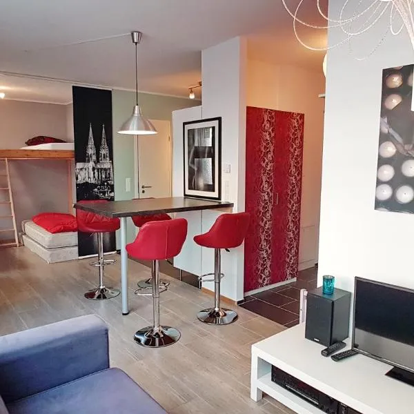 Apartment Christian, хотел в Кьолн