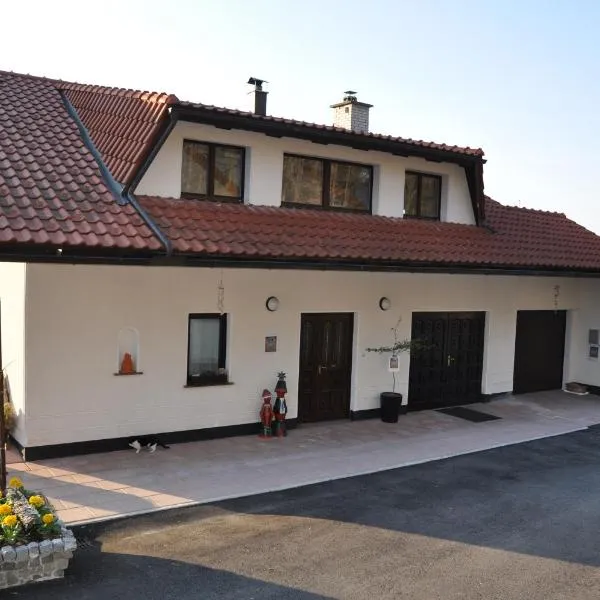 Green Point，位于Preserje的酒店