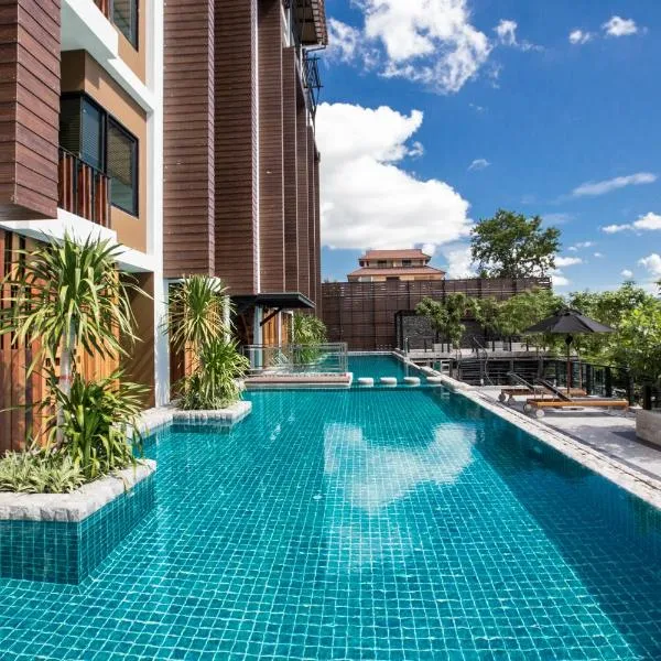 Natee The Riverfront Hotel Kanchanaburi, hotel v destinaci Kanchanaburi