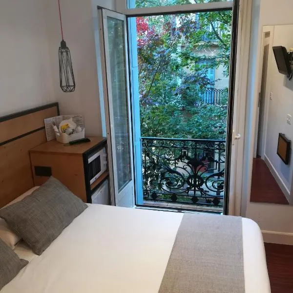 Pensión La Perla, ξενοδοχείο στο Σαν Σεμπαστιάν