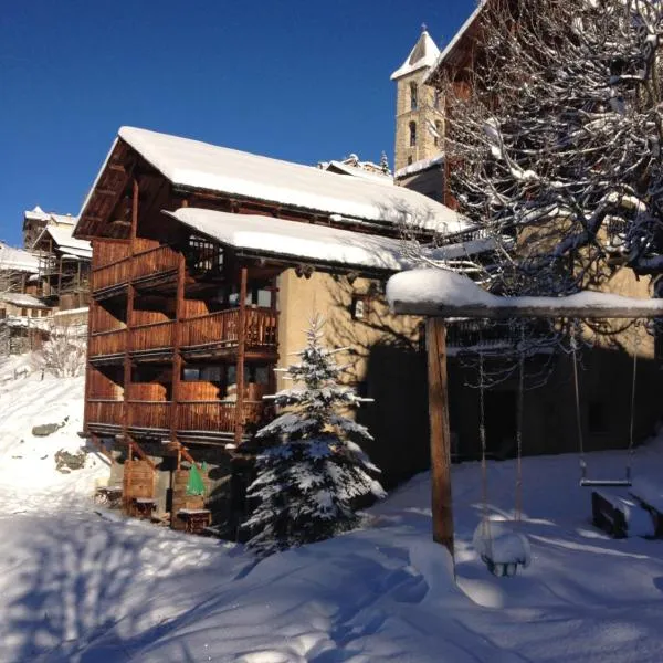 Les Chalets du Villard, ξενοδοχείο σε Saint-Veran