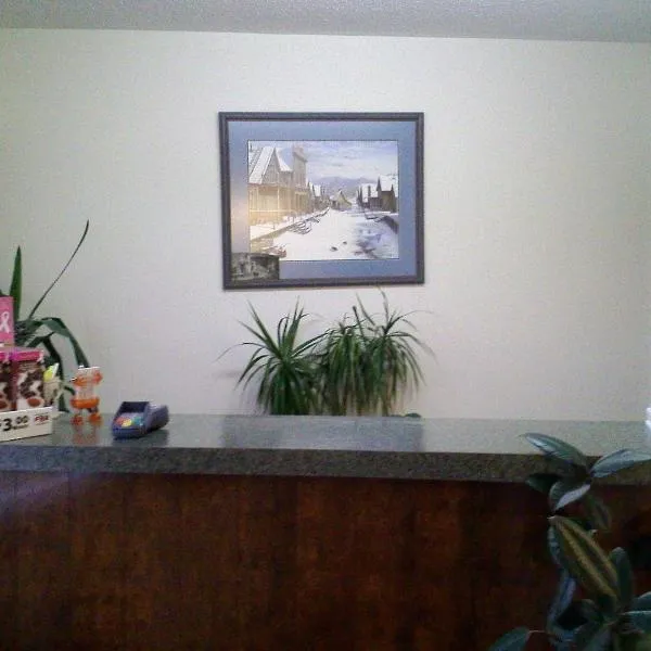 Caravan INN, khách sạn ở Quesnel
