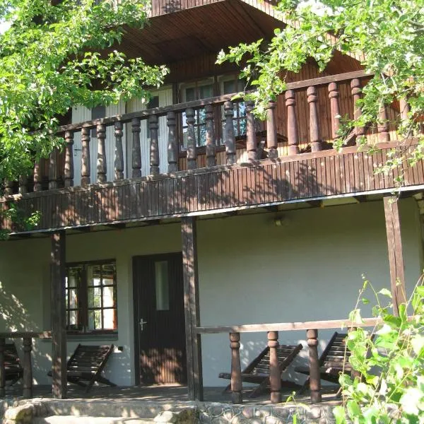 Tammekännu Holiday House, hotel v destinaci Mammaste