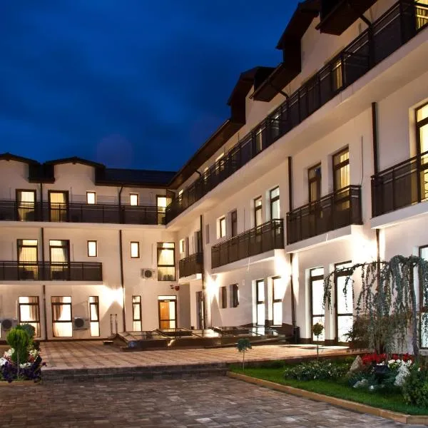 Hotel King, hotel in Târgovişte