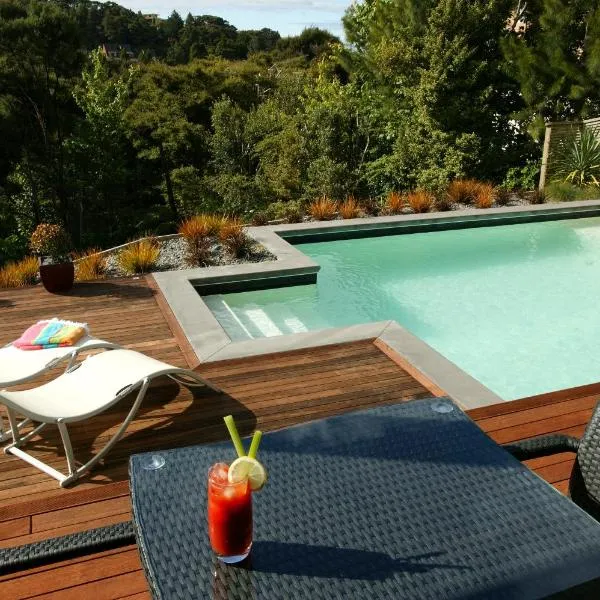 Decks of Paihia, hotel in Paihia