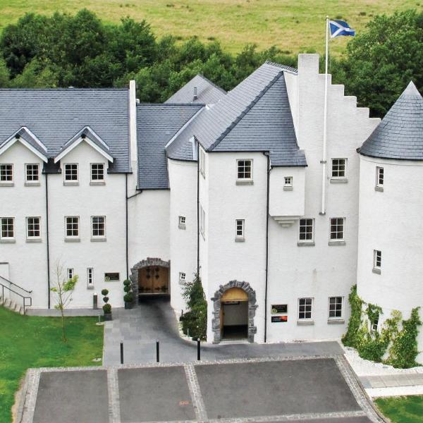 Glenskirlie Castle Hotel