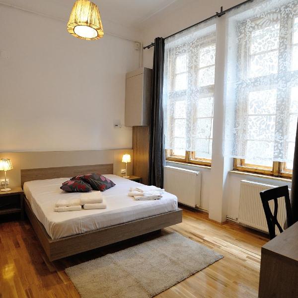 Dinicu Residence - Central Location