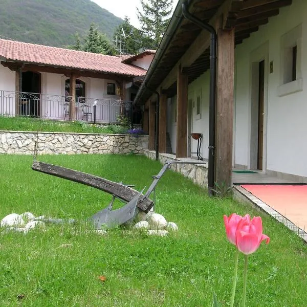 Les Chalets B&B, hotel v destinaci Villetta Barrea