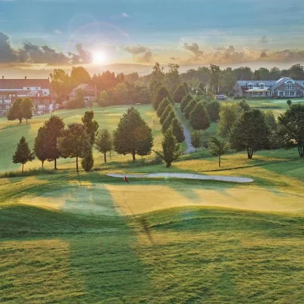 Golf & Resort Hotel Gut Heckenhof, ξενοδοχείο στο Άιτορφ