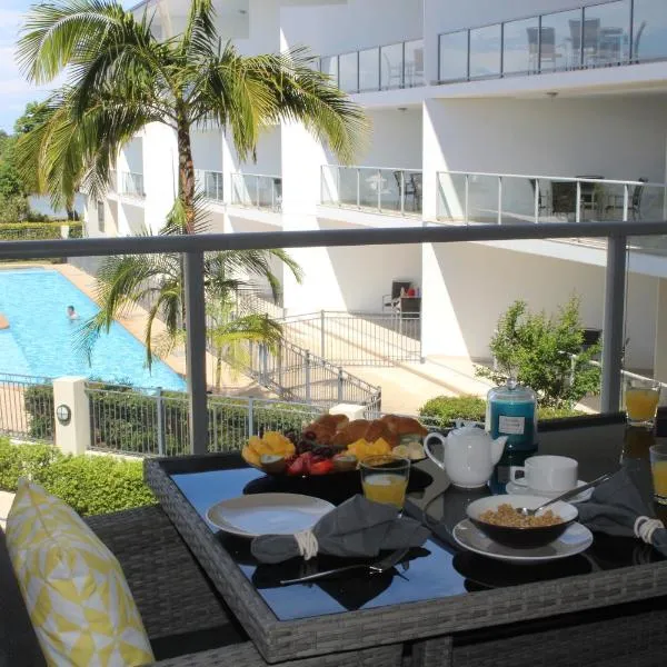 The Boathouse Resort Luxury Apartments, hotel v destinaci Tea Gardens