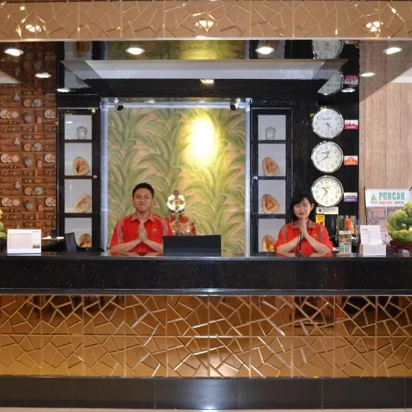Puncak Budget Hotel, hôtel à Pangkal Pinang