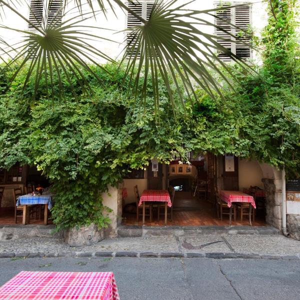 Hôtel Les Arcades