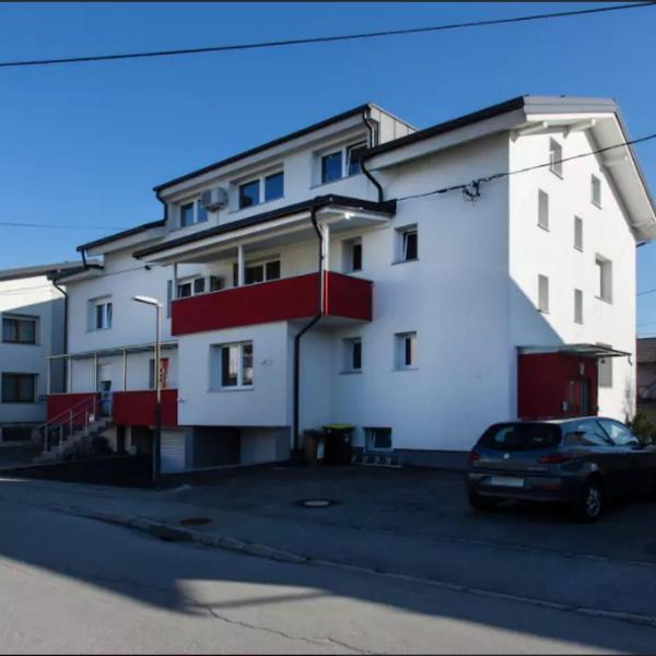 Patricia House, Lublana
