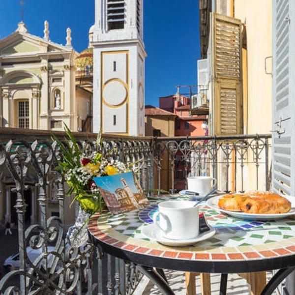 LE ROSSETTI B. - modern, long balcony, old town Nice