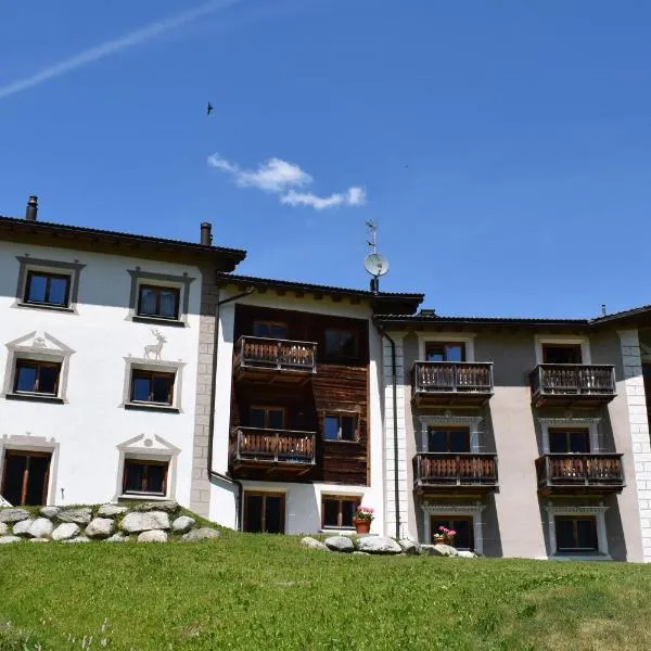 Residence Miragolf, ξενοδοχείο σε Madulain