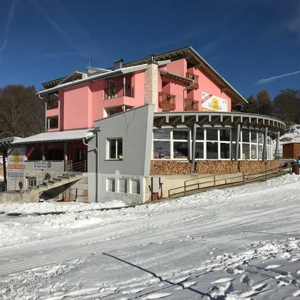 Hotel Sole del Baldo, hotel u gradu Brentoniko