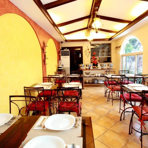 The Suites at Calle Nueva, hotel en Bacólod