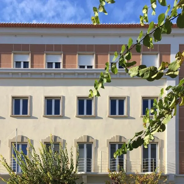 CASA 92 - OS LUGARES DE CASTRALEUCA, hotel in Castelo Branco