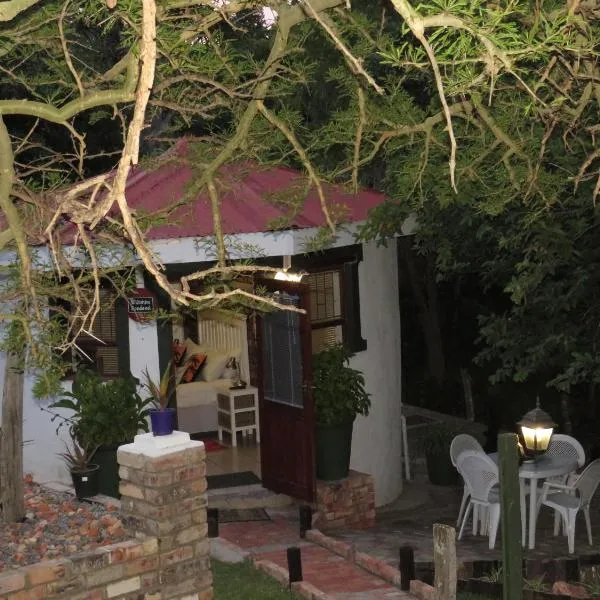 Wiltshire Rondavel, hotel in Port Alfred