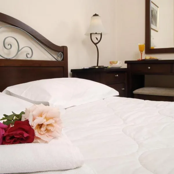 Xenonas Chrisso, hotel in Delfoi