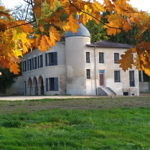 Lodge Hôtel de Sommedieue Verdun, hôtel à Sommedieue