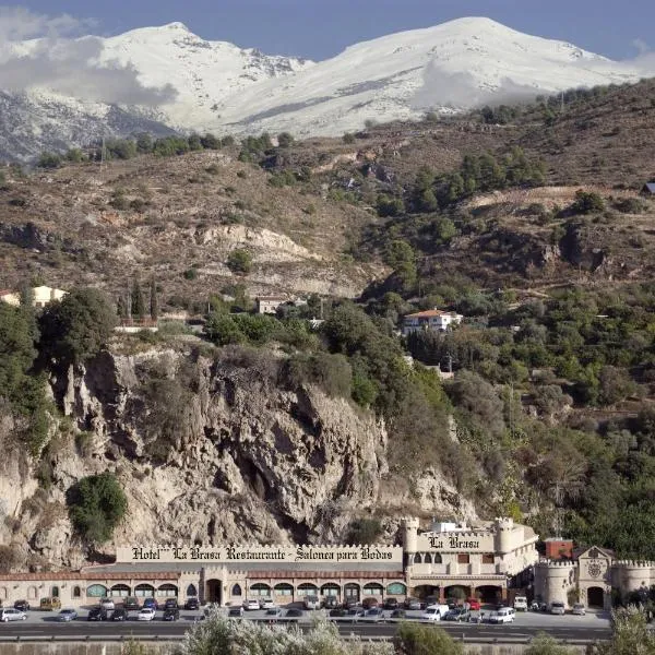Hotel La Brasa, hotel v mestu Vélez de Benaudalla