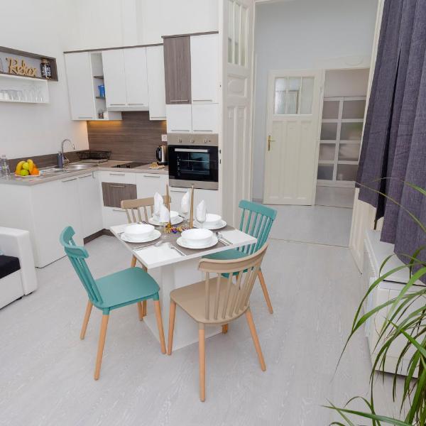 Boutique Residence Jokai - Apartment in the city center