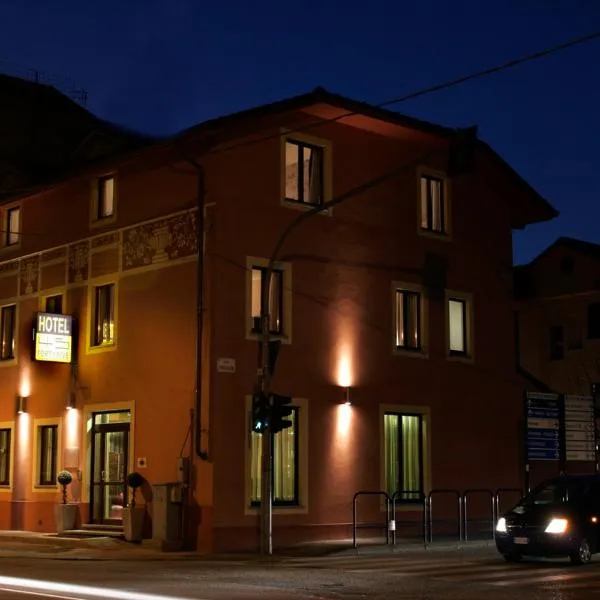 Hotel Fortyfive, hotel in Chivasso