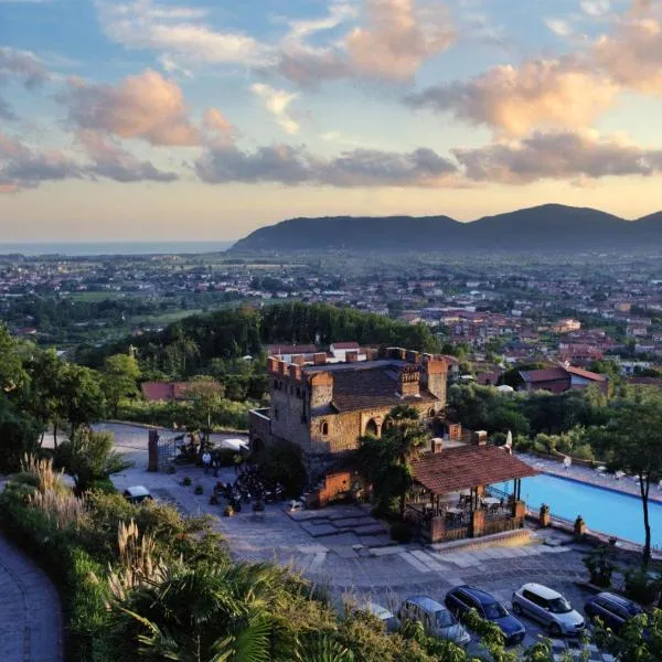 Ippotur Medieval Resort, hotel in Castelnuovo Magra