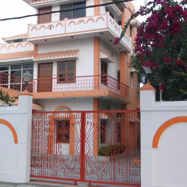 Momotaro House, hotel in Bodh Gaya