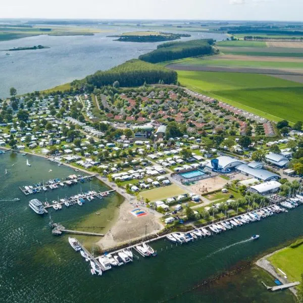 Villapark de Paardekreek, ξενοδοχείο σε Kortgene