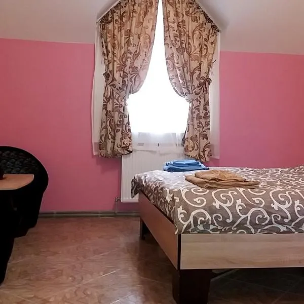 Hotel, hotel in Dnipro