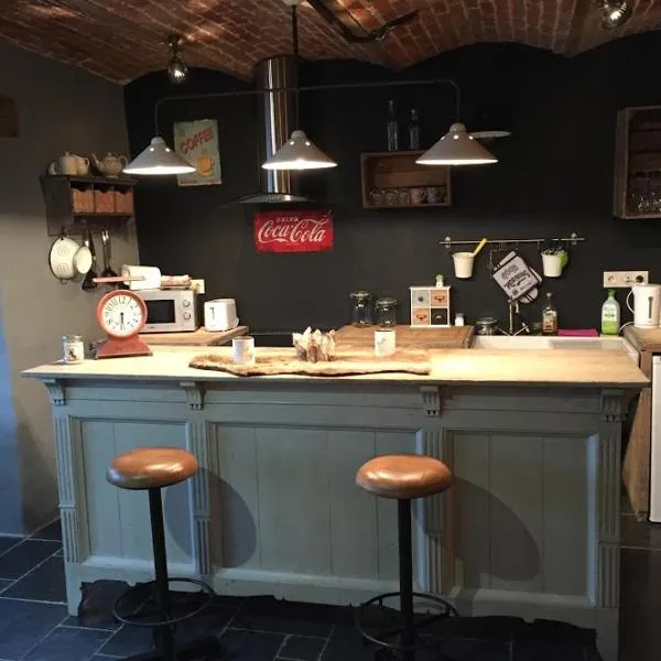 Gîte de Corbion loft2, hotel v destinaci Ciney