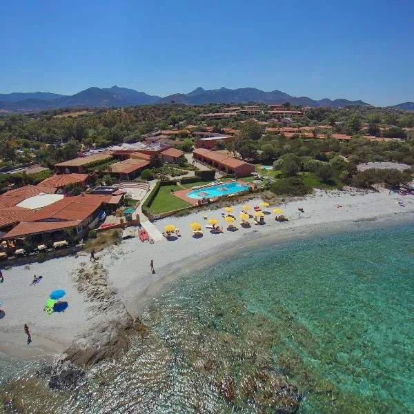 Hotel L'Esagono, hotel v destinaci San Teodoro