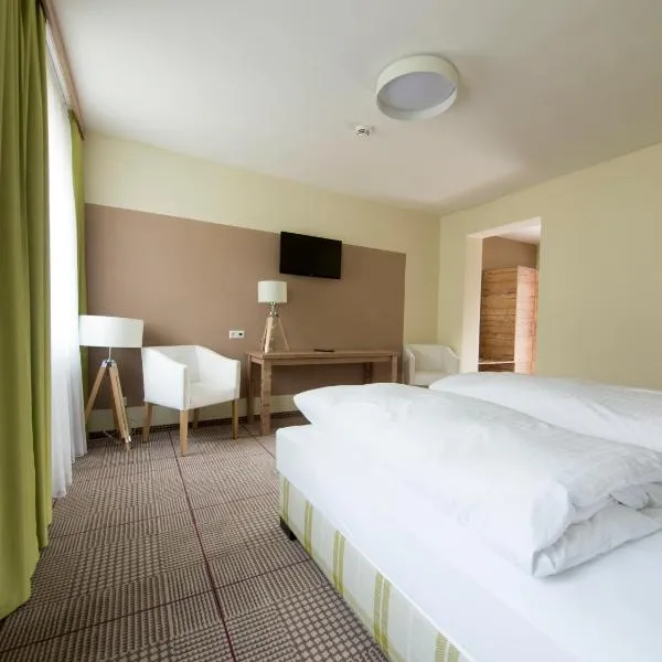 Landgasthof zum Goldenen Hirschen, hotel v destinaci Bierbaum am Kleebühel