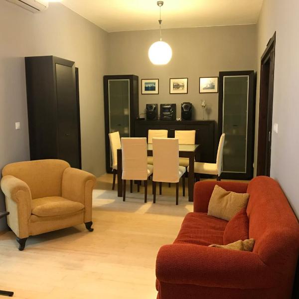 Han Krum 2 Bedroom Central Flat