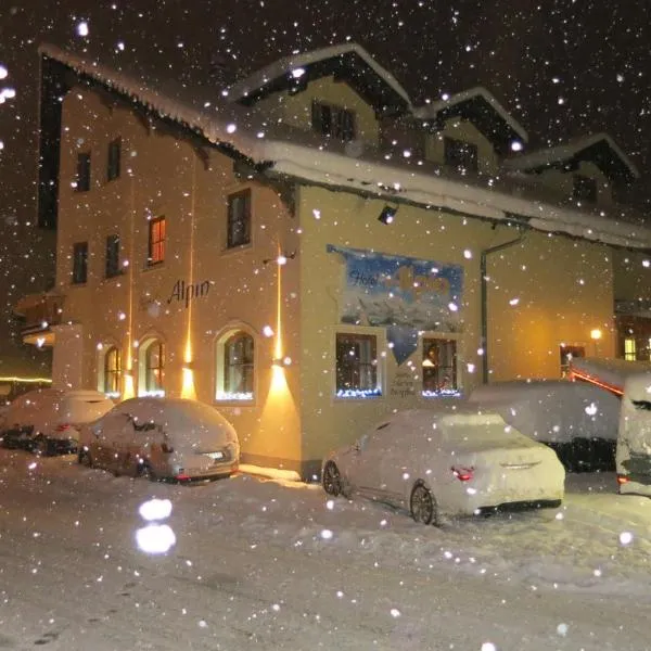 Hotel Alpin, viešbutis mieste Ėrvaldas