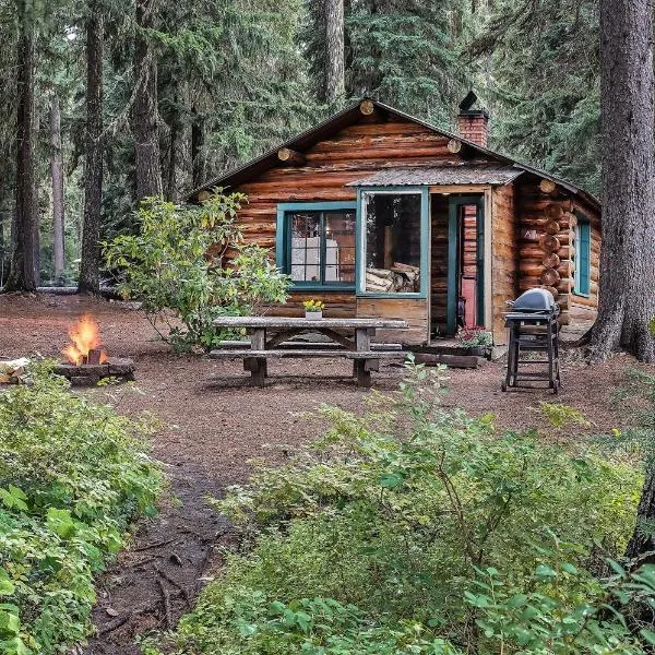 Shelter Cove Resort & Marina – hotel w mieście Odell Lake