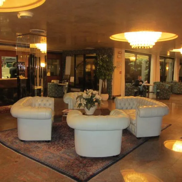 Hotel Leonardo Da Vinci, hotel v destinaci Sassari