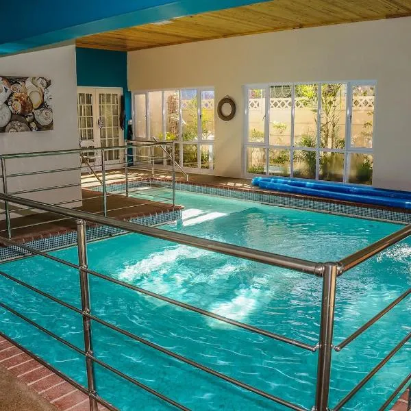 A&A Guesthouse, hotel in Port Elizabeth