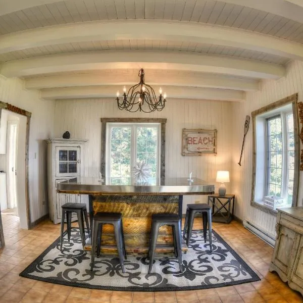 Les 2 Iles, hôtel à La Malbaie